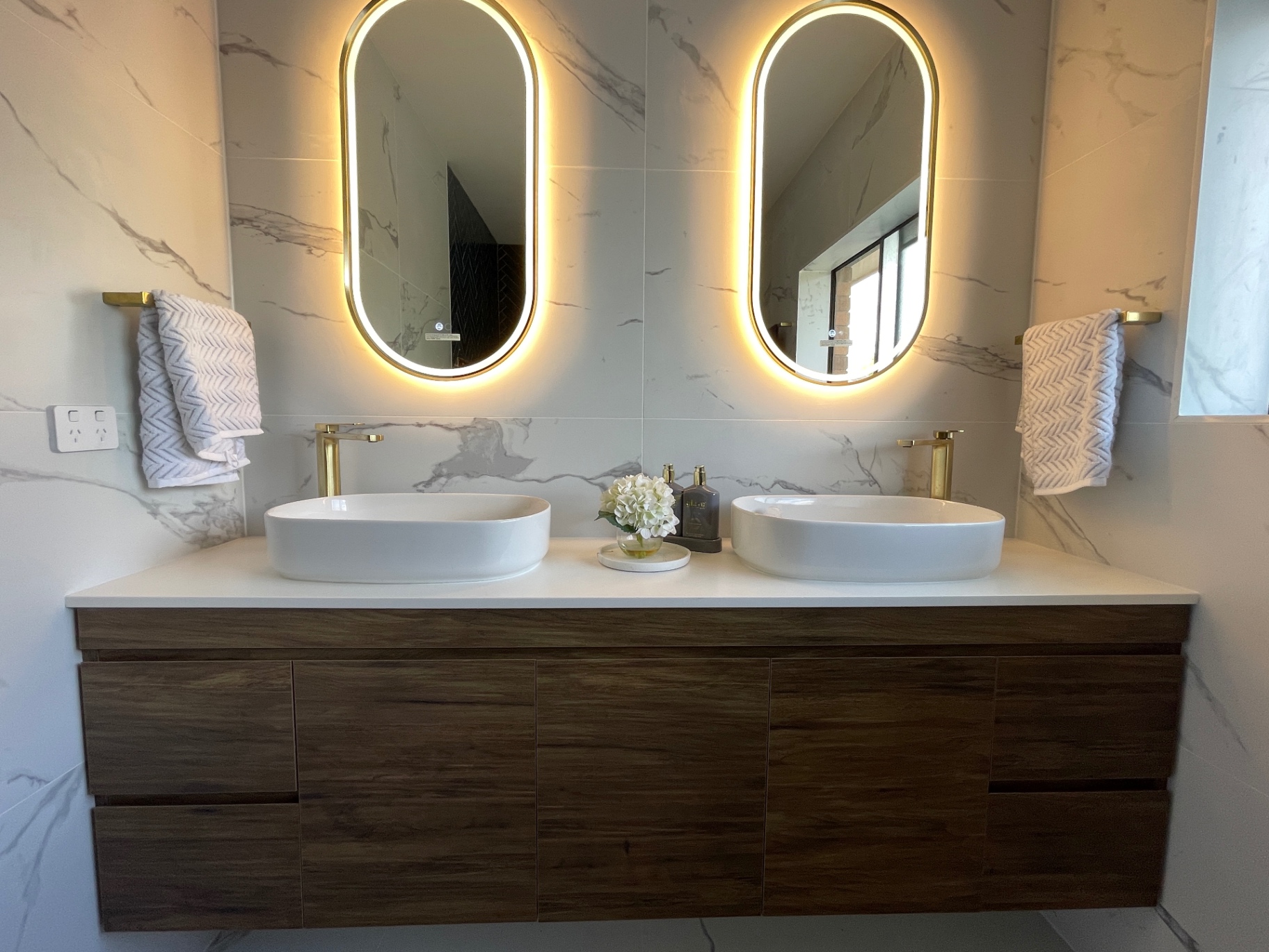 Marble & Brass Luxury Ensuite Renovation
